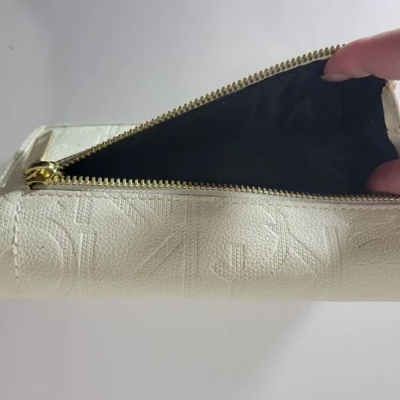 Calvin Klein Cream Wallet - Picture 8 of 15